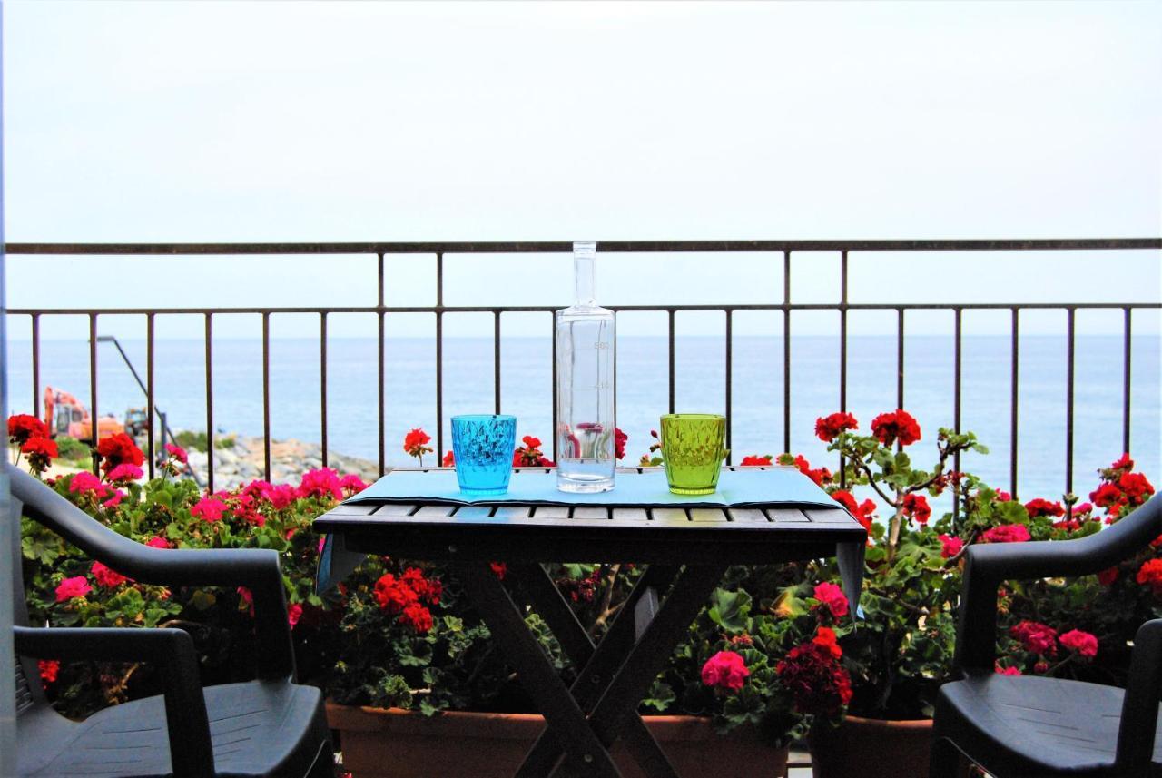 Tramonto Sul Mare - Sea Suite Savona Zewnętrze zdjęcie