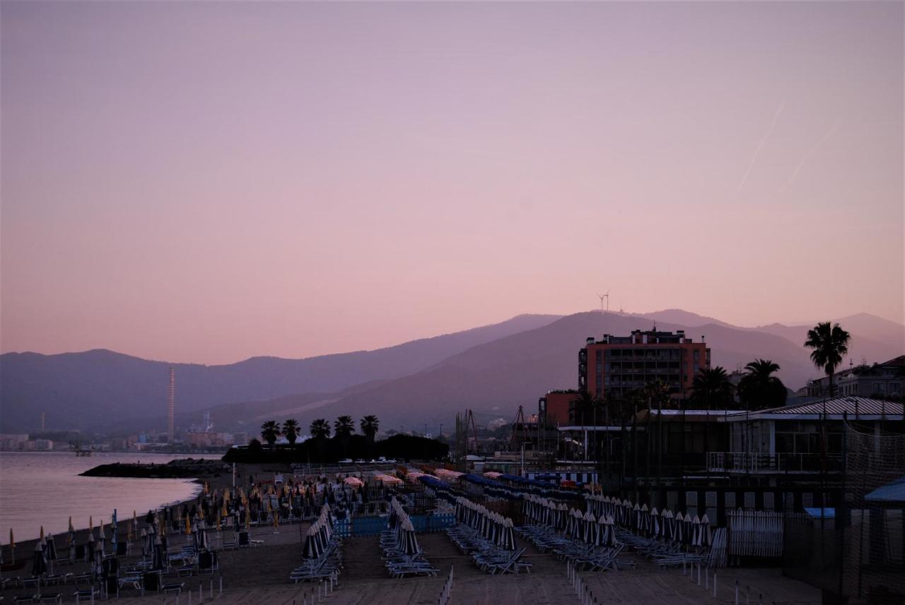Tramonto Sul Mare - Sea Suite Savona Zewnętrze zdjęcie