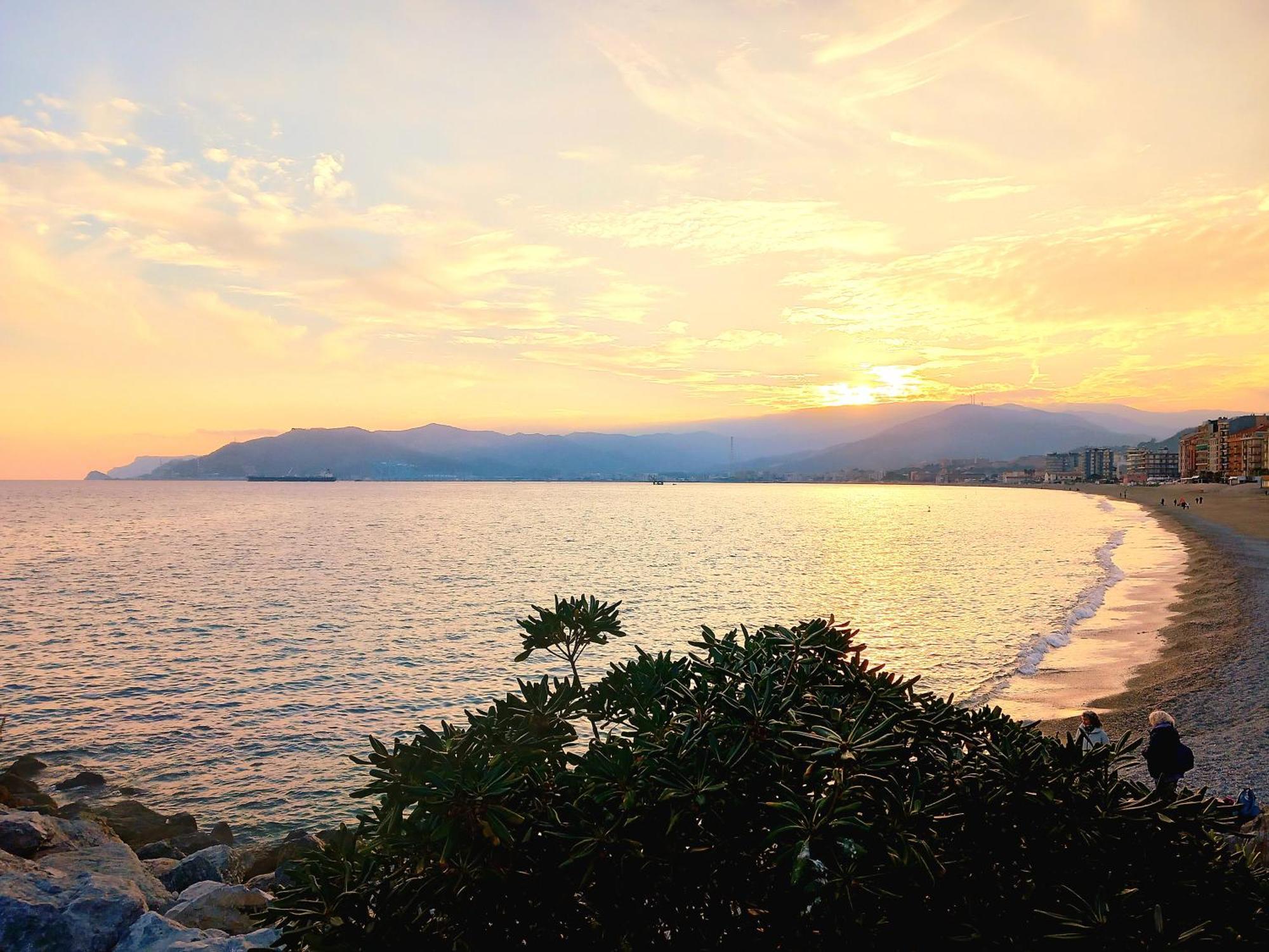 Tramonto Sul Mare - Sea Suite Savona Zewnętrze zdjęcie