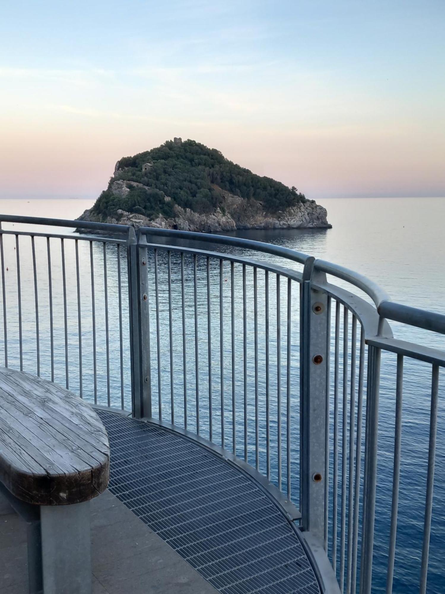 Tramonto Sul Mare - Sea Suite Savona Zewnętrze zdjęcie