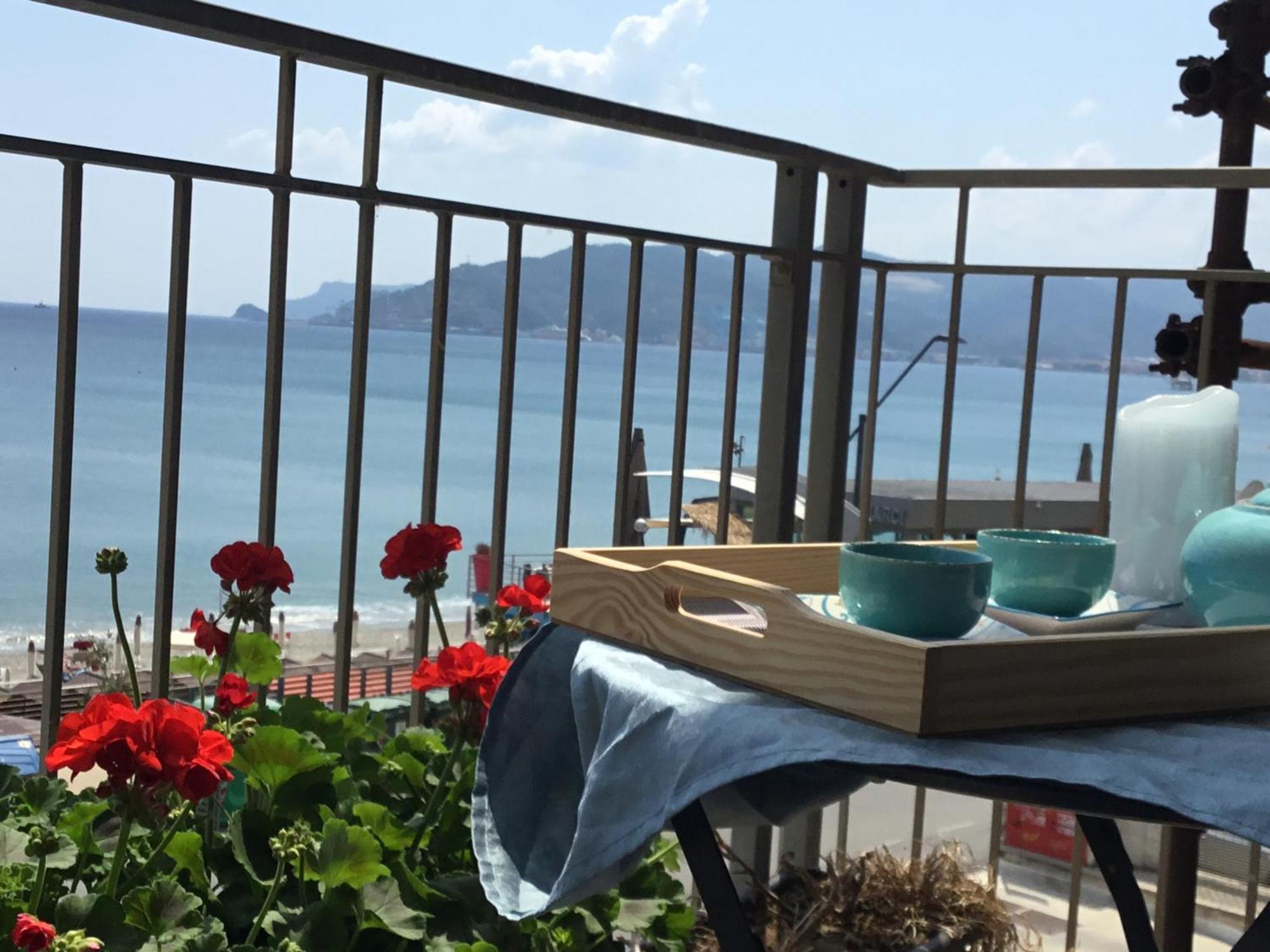 Tramonto Sul Mare - Sea Suite Savona Zewnętrze zdjęcie